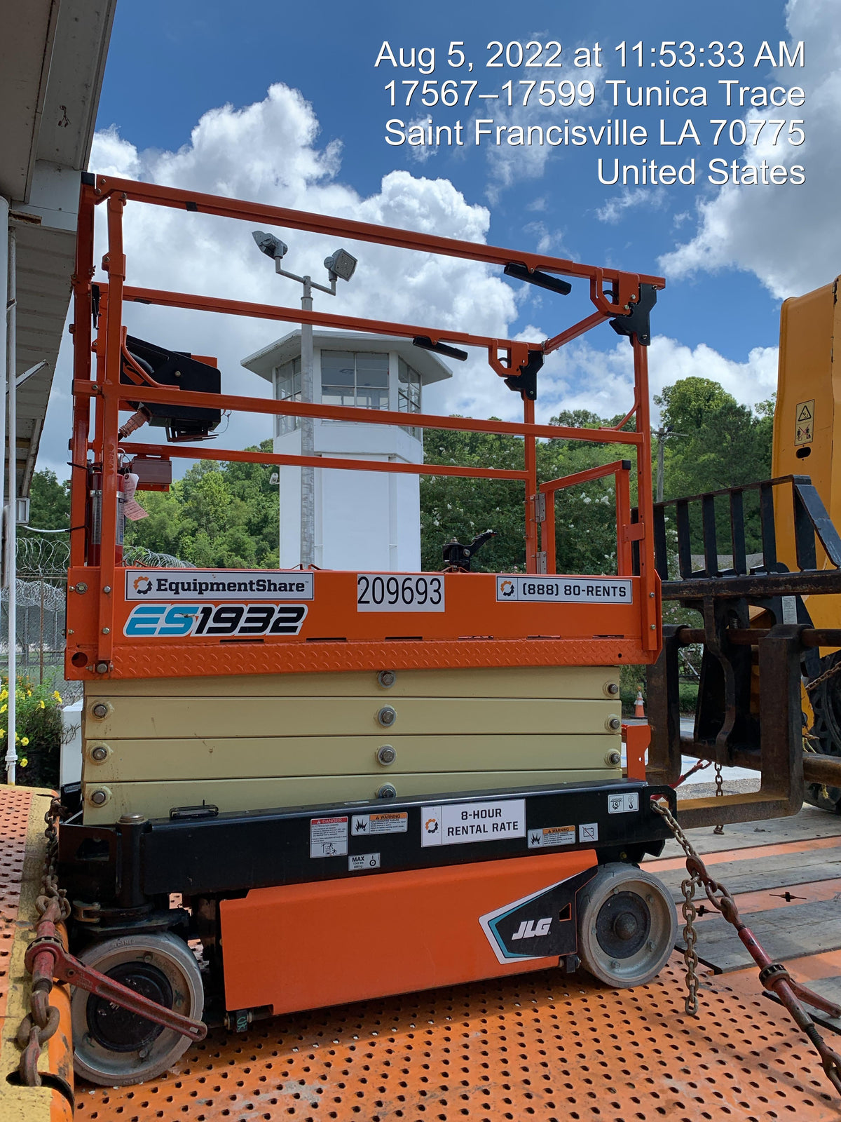 2022 JLG ES1932