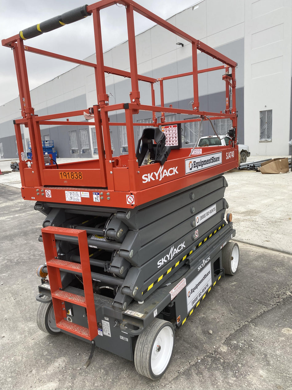 2021 Skyjack SJ4740 Hyd Drive, Sld NM Tires, DBcns, EST