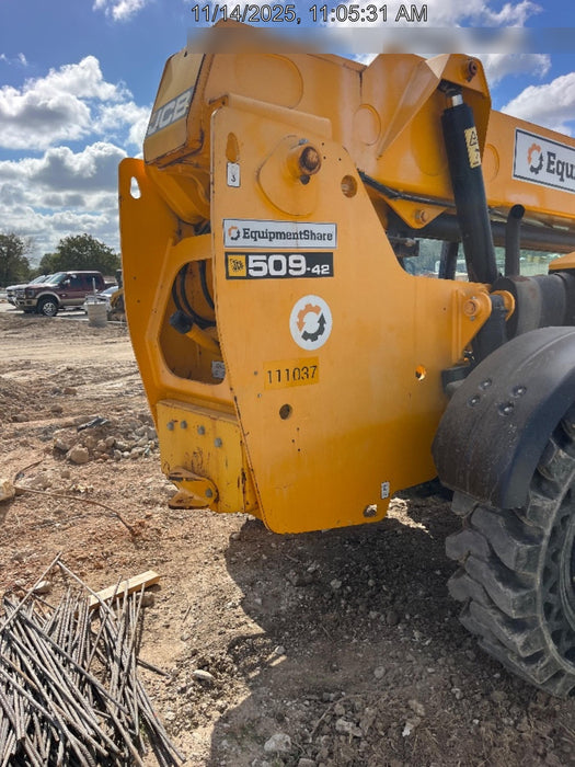 2020 JCB 509-42 Cab/Heat/Air, Solid Tires, Work Lights, Beacon, Aux Hydraulics, Back up Alarm, Lifting Eye, ES Decals