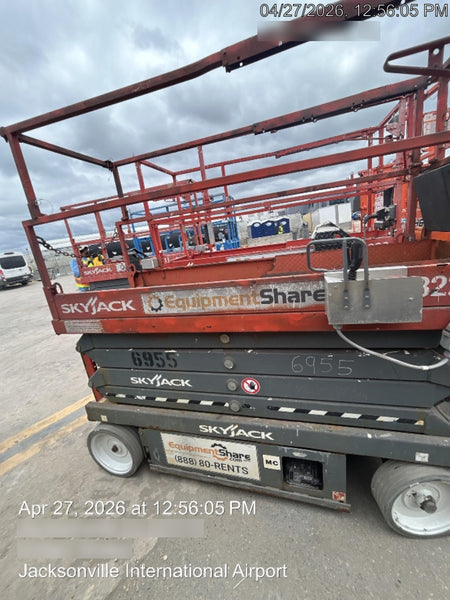 2018 Skyjack SJIII-3226 Skyjack SJIII3226 Scissor Lift w/Trojan Batteries