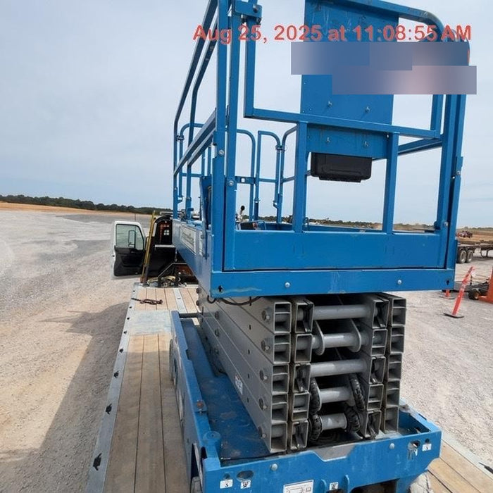 2019 Genie GS-4047 Folding rails with half height swing gate