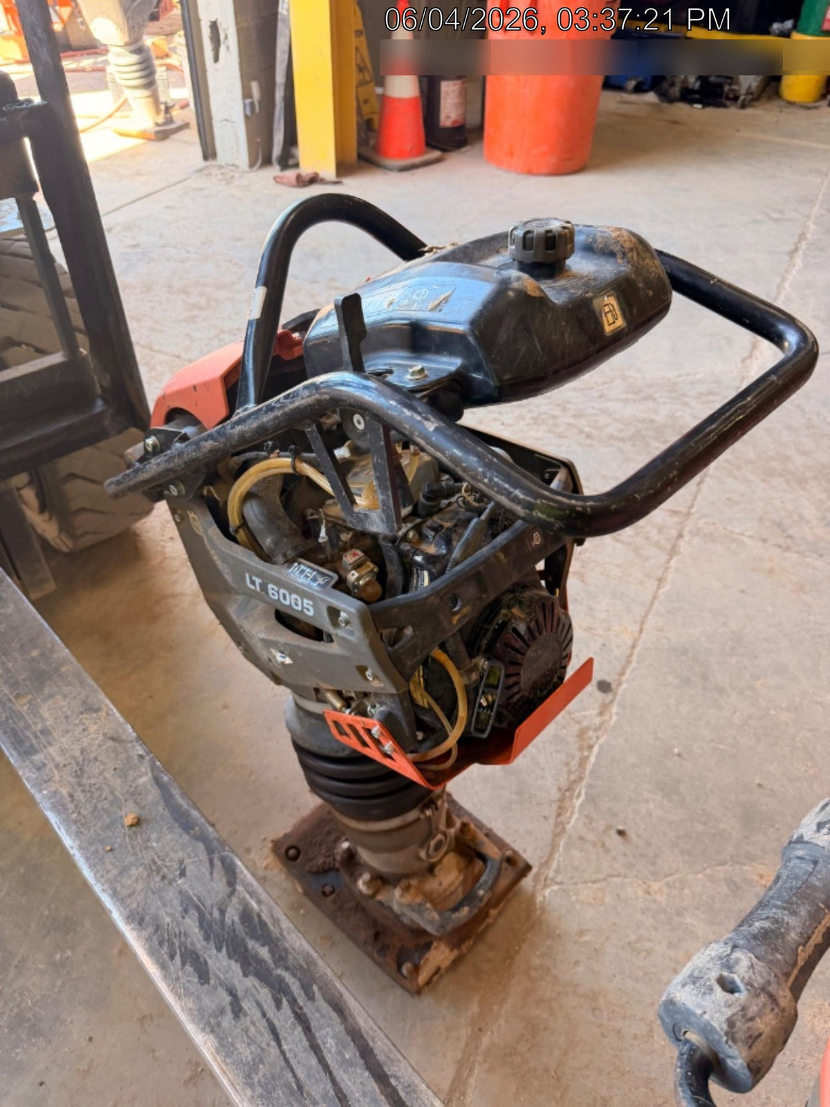 2025 HUSQVARNA LT6005