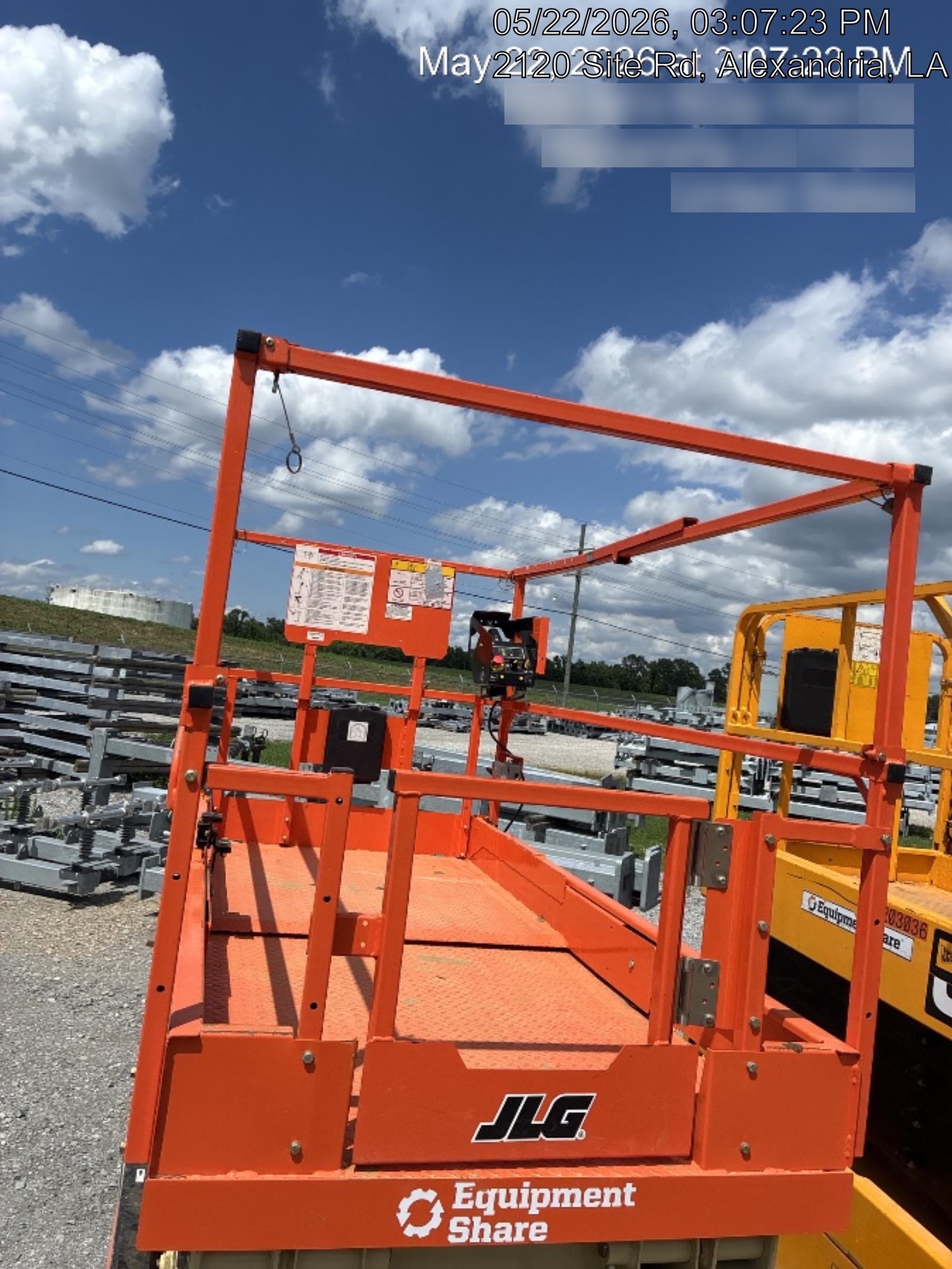 2025 JLG ES3246