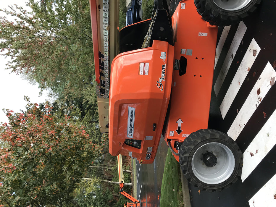 2020 JLG 660SJ