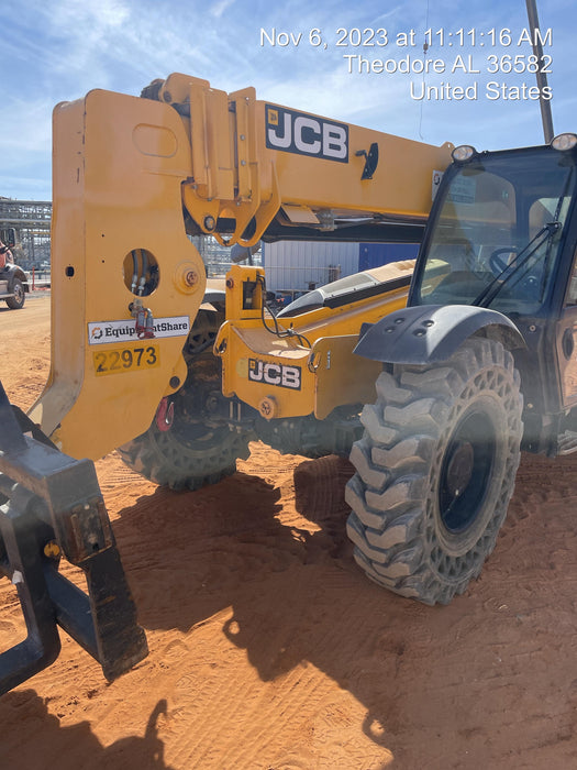 2018 JCB 509-42 74 HP w/CAB/HVAC, Beacon, Aux Hydraulics, Worklights, Solid Tires