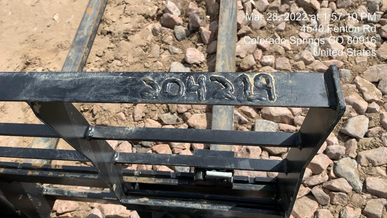 2022 ARROW MATERIAL HANDLING 60" Pallet Forks - Arrow