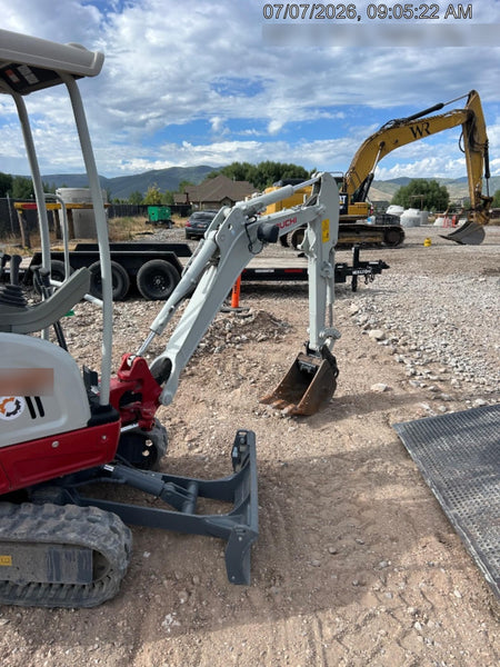 2023 TAKEUCHI TB216R