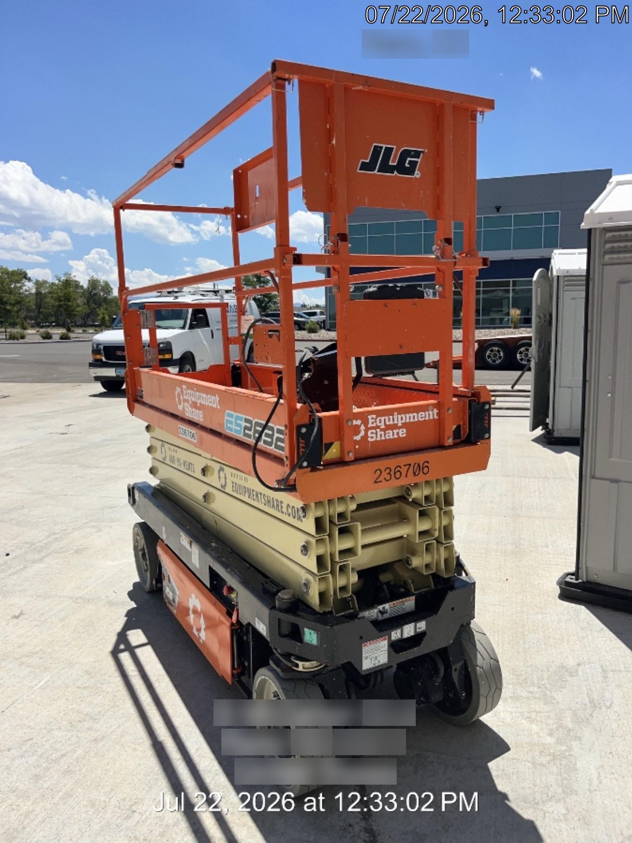 2022 JLG ES2632