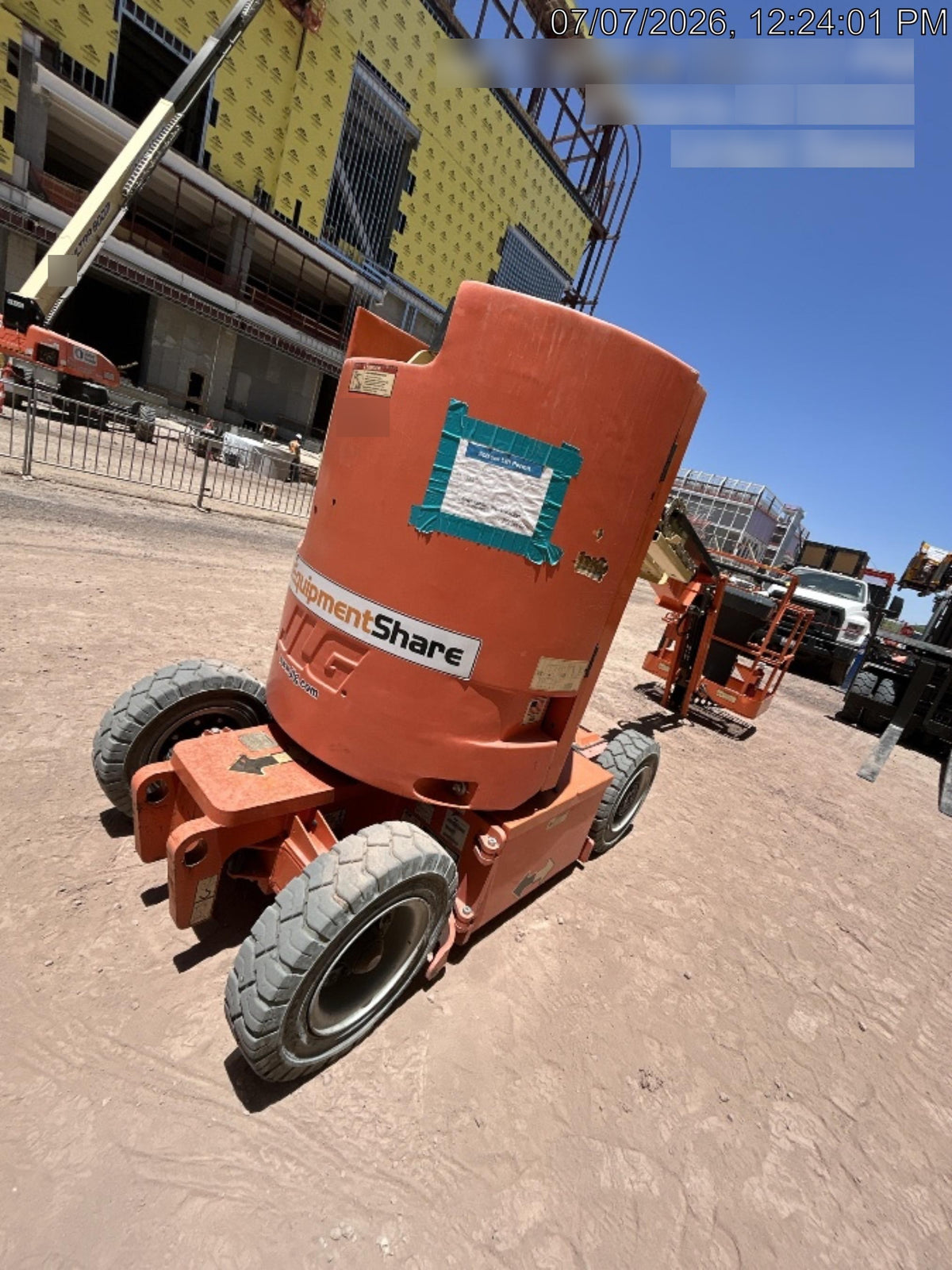 2019 JLG E300AJP