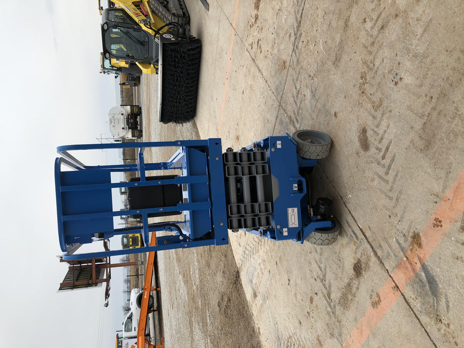 2019 Genie GS-1930 Fixed Rails with Chain Entry