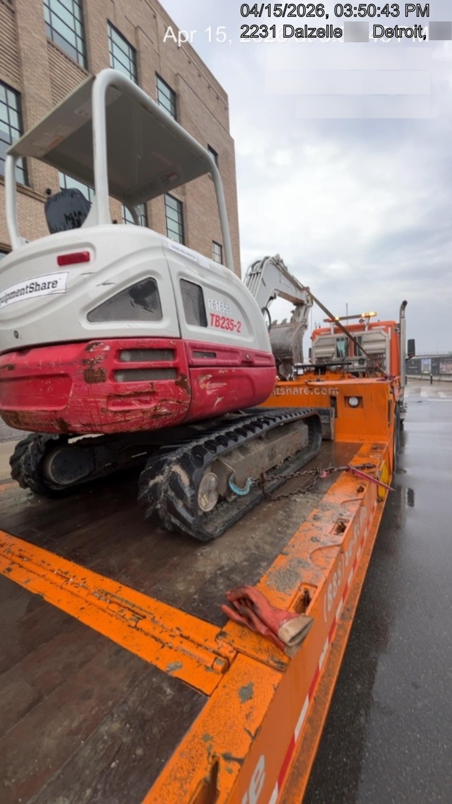 2021 TAKEUCHI TB235-2R