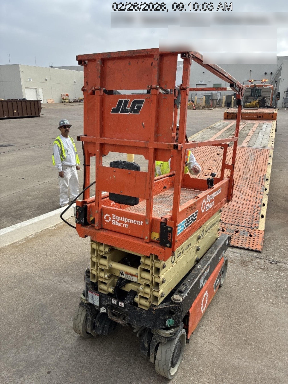 2022 JLG ES1932
