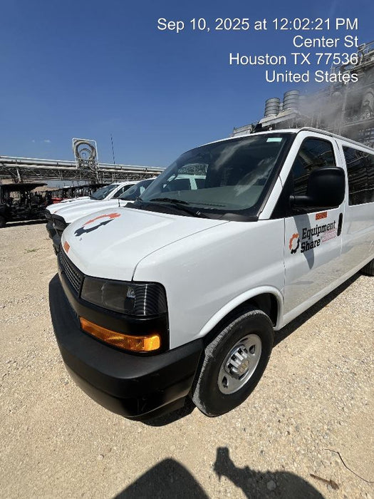 2025 CHEVROLET Express Van - Rental