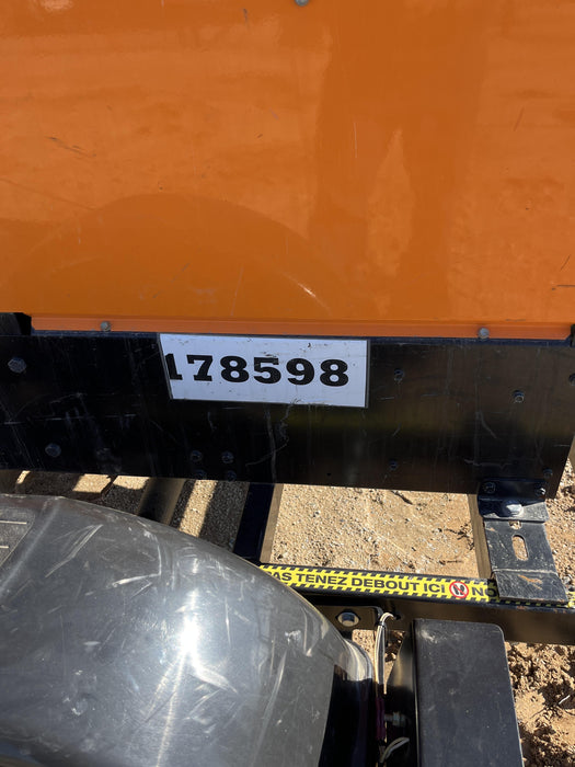 2021 Lincoln Electric Vantage 322 Vantage 322 Ready Pak 3 w/ Decals, ORANGE (includes trailer, cable rack, fender light kit) NO Telematics