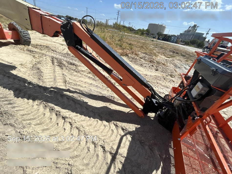 2016 JLG 660SJ