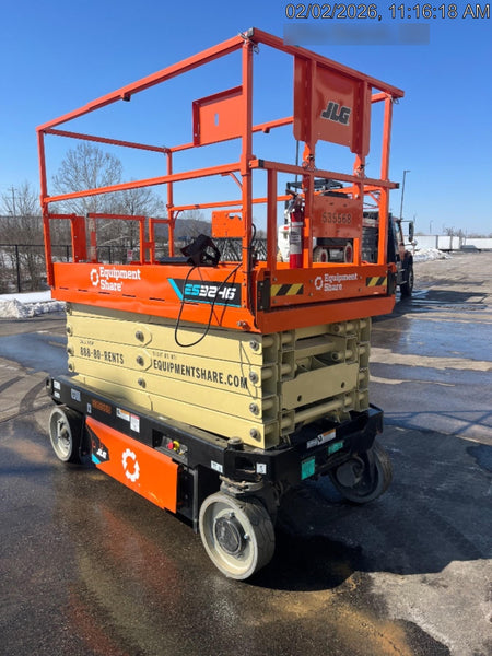 2025 JLG ES3246