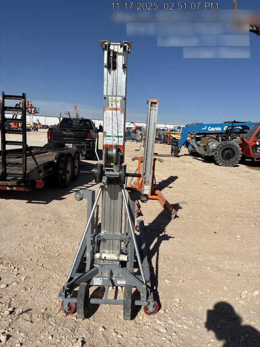 2023 GENIE SLC-24