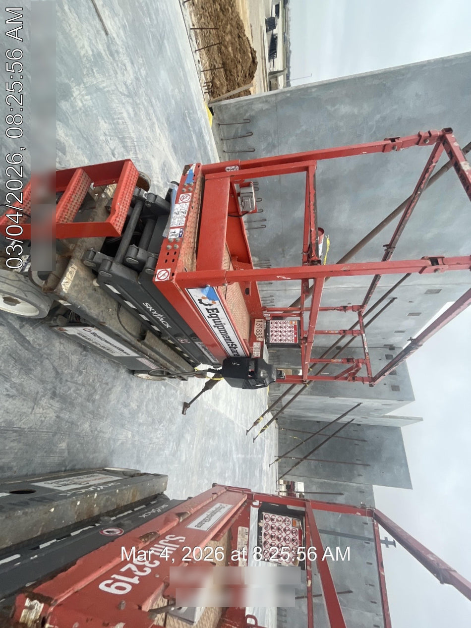 2021 SKYJACK SJ3219