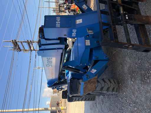 2018 Genie GTH-1056 Genie GTH-1056 w/Enclosed Cab w/HVAC, Work Lights, Solid Tires, Beacon, 60" Carriage and Forks
