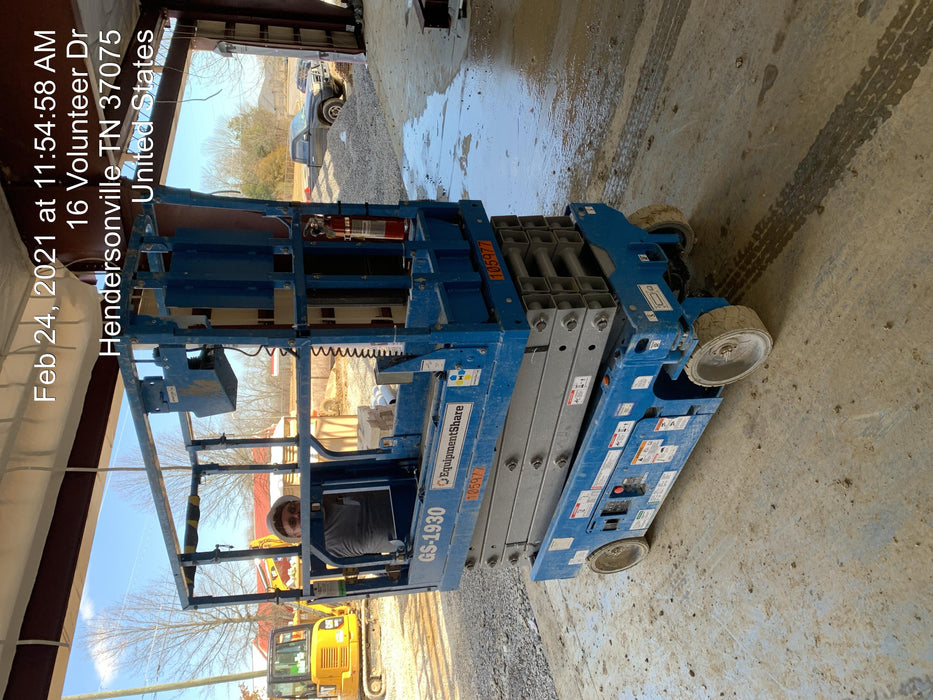 2020 Genie GS-1930 Solid Non Marking Tires, Beacon, Folding rails with half height swing gate