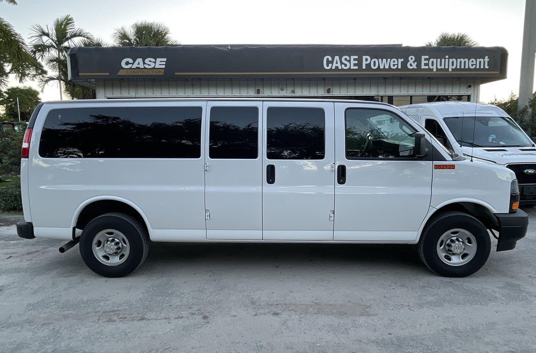 2023 CHEVROLET Express Van - Rental