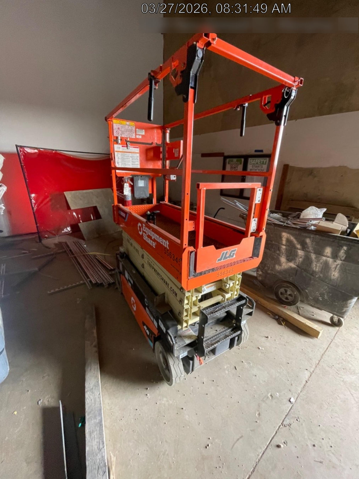 2025 JLG ES1932