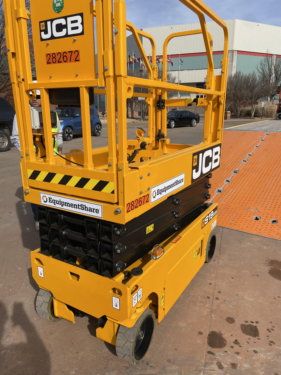 2023 JCB S1930E