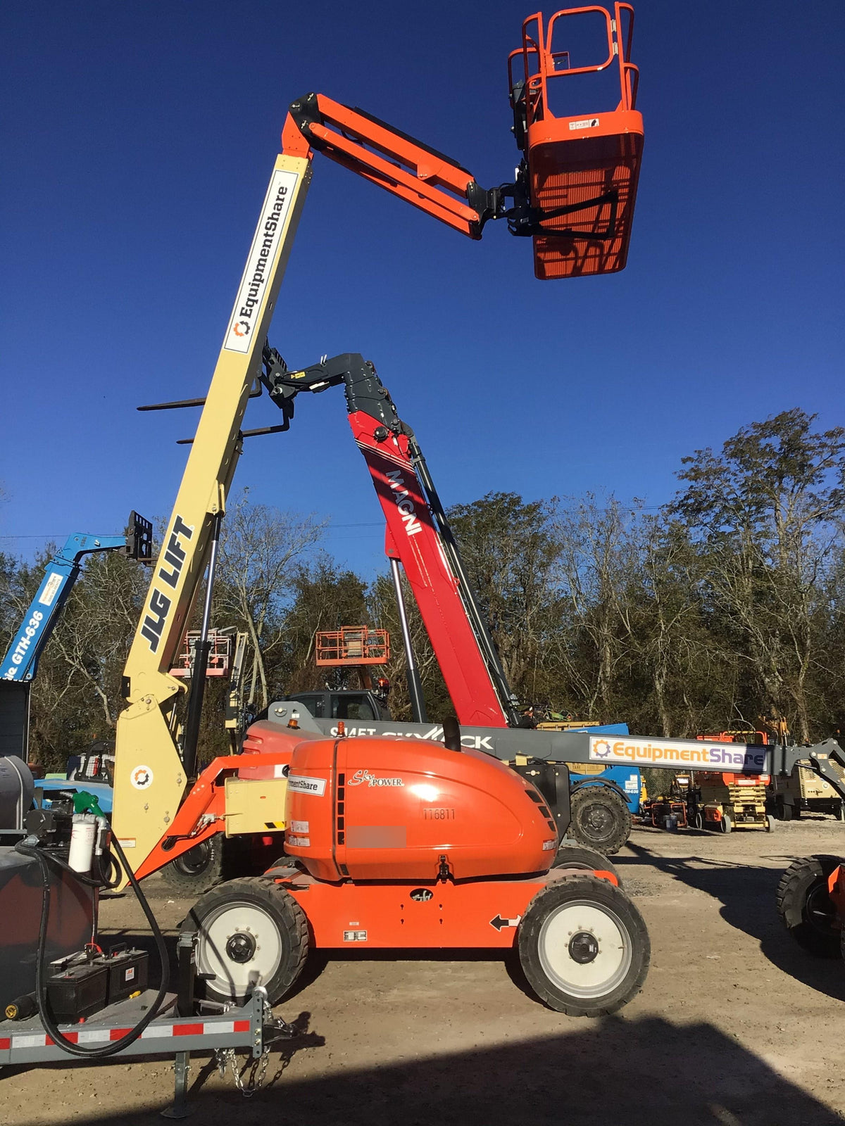 2021 JLG 600AJ