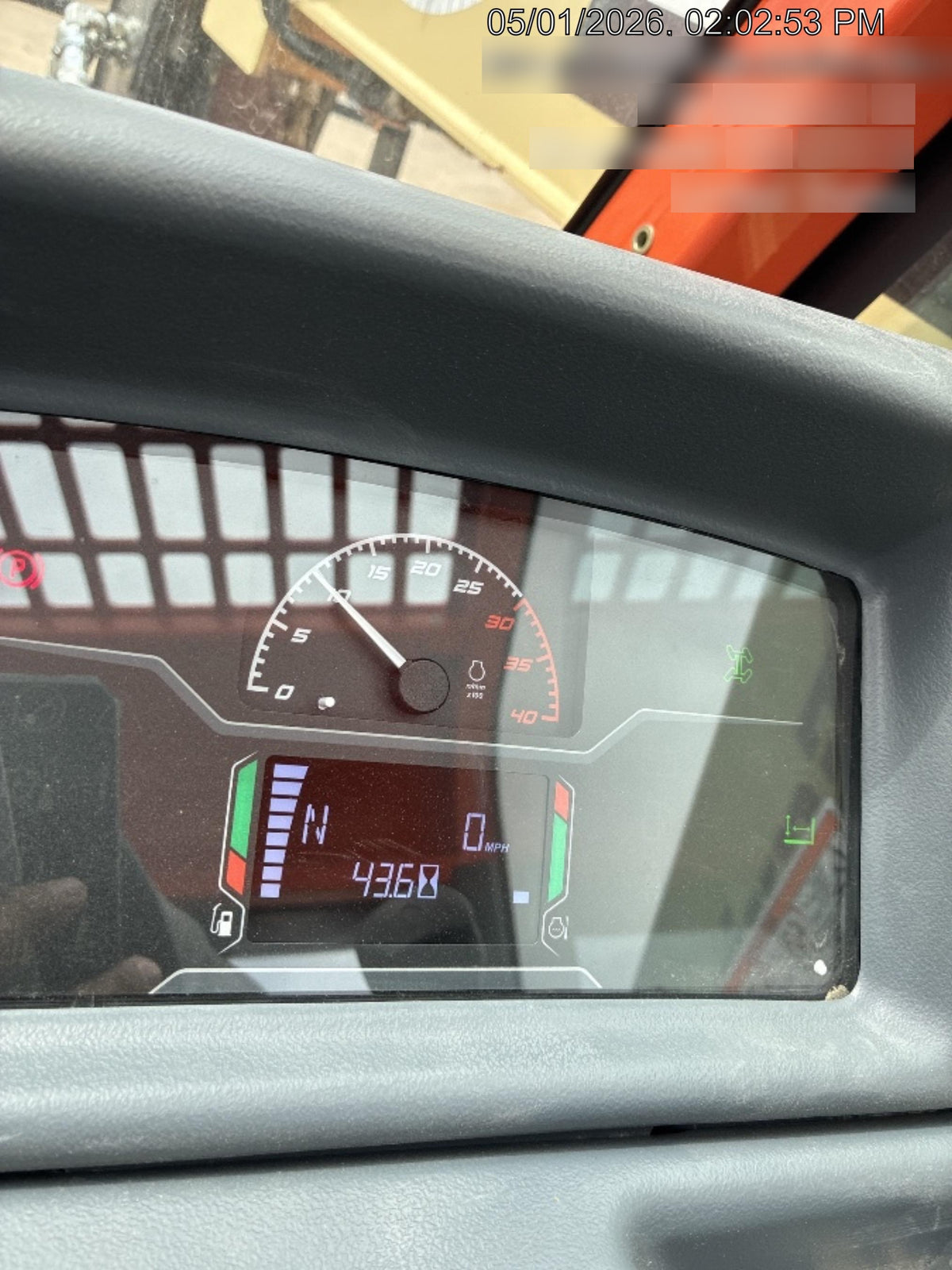 2025 JLG 519