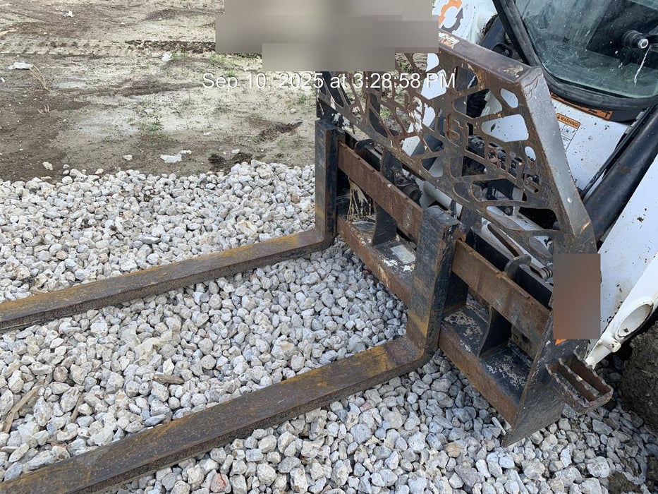 2021 PALADIN 48" Pallet Forks - Paladin