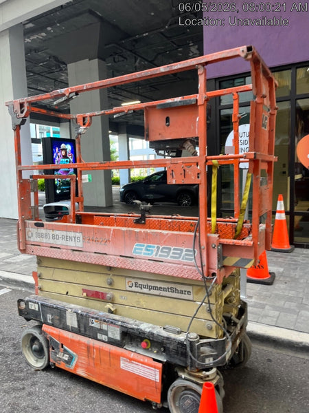 2022 JLG ES1932
