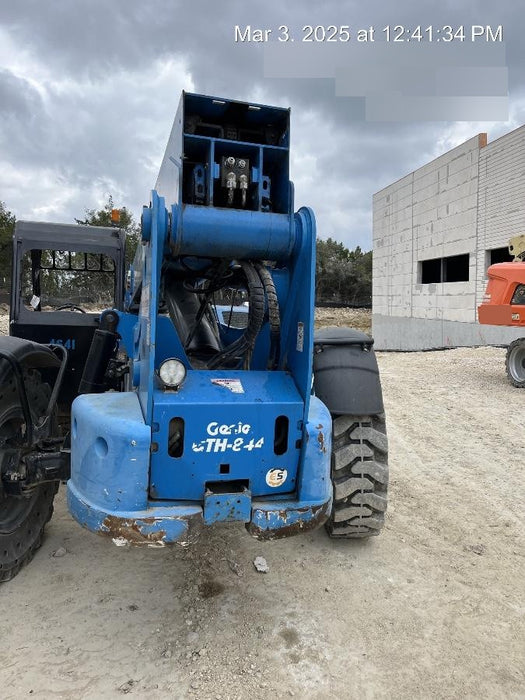 2017 GENIE GTH-844