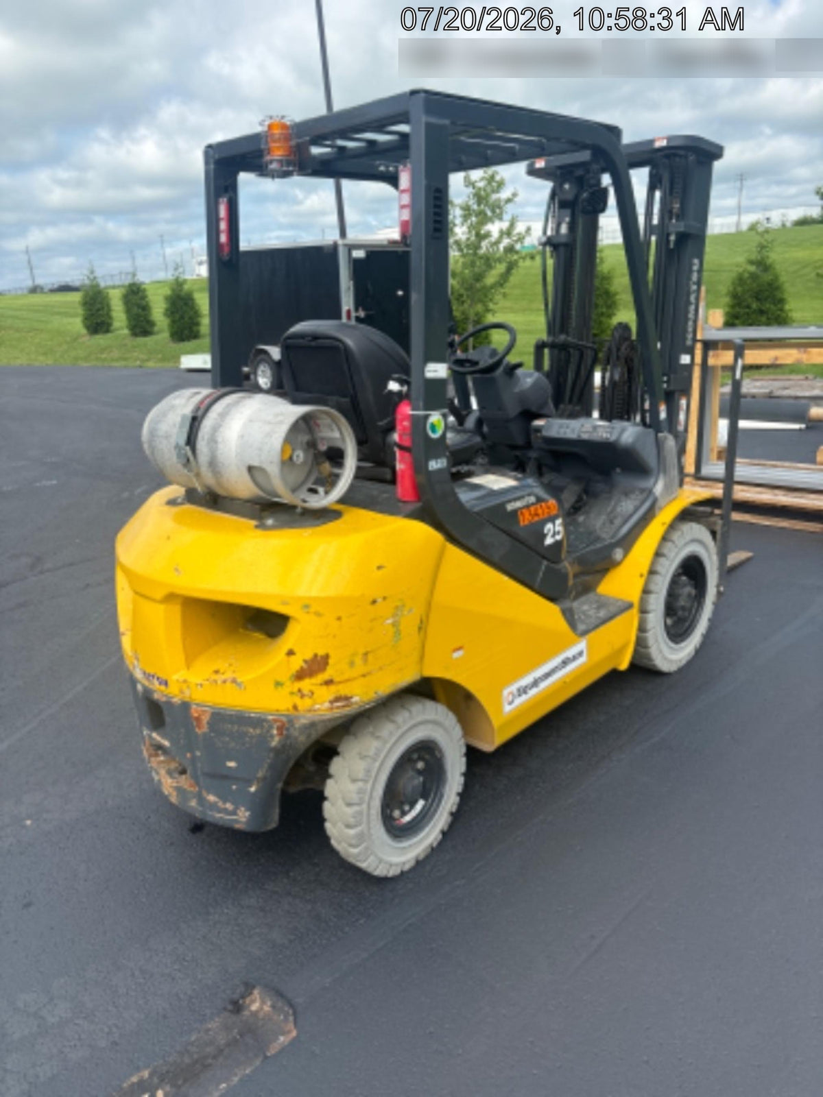 2021 KOMATSU FG25T-16 LP