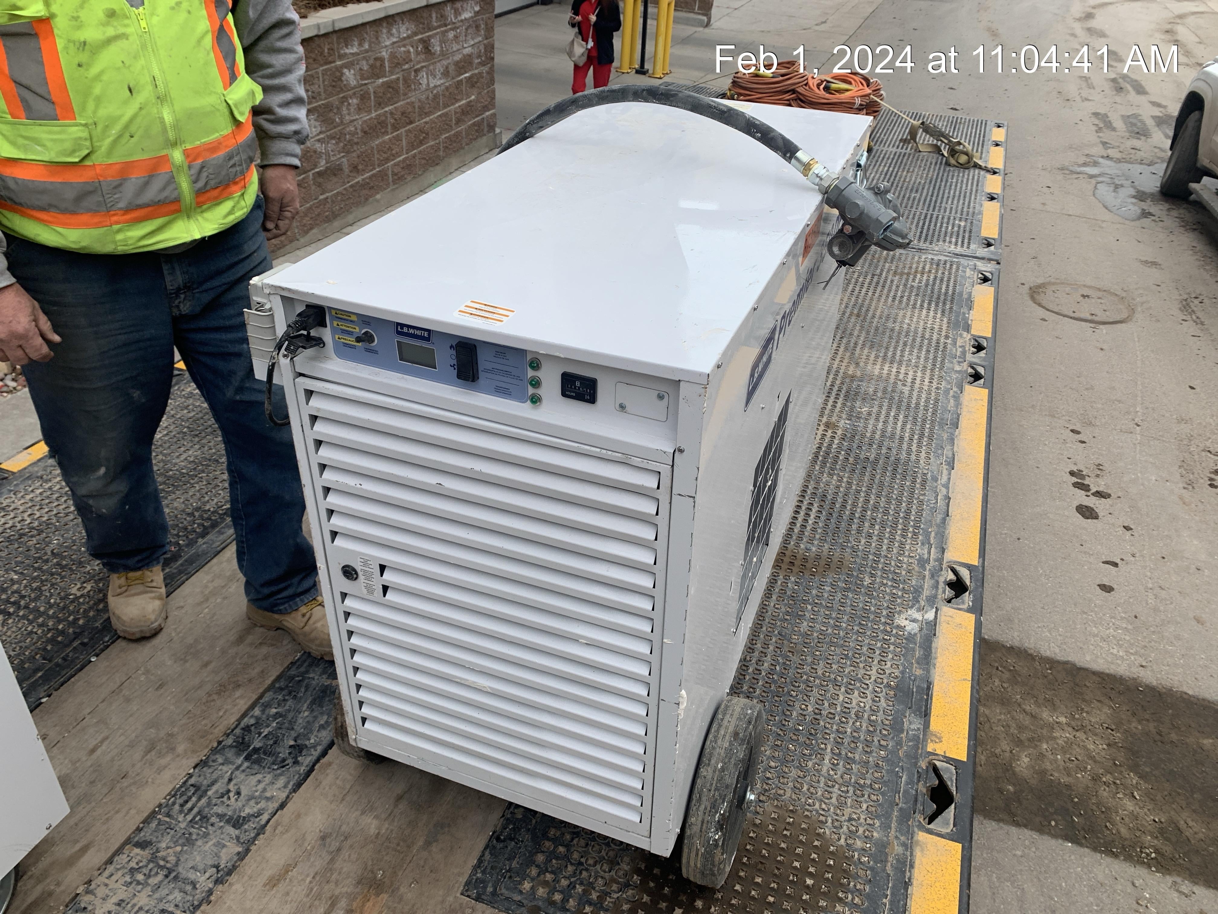 2023 LB WHITE Premier 350 DF 2.0 LINK