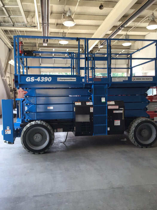 2020 GENIE GS-4390 RT