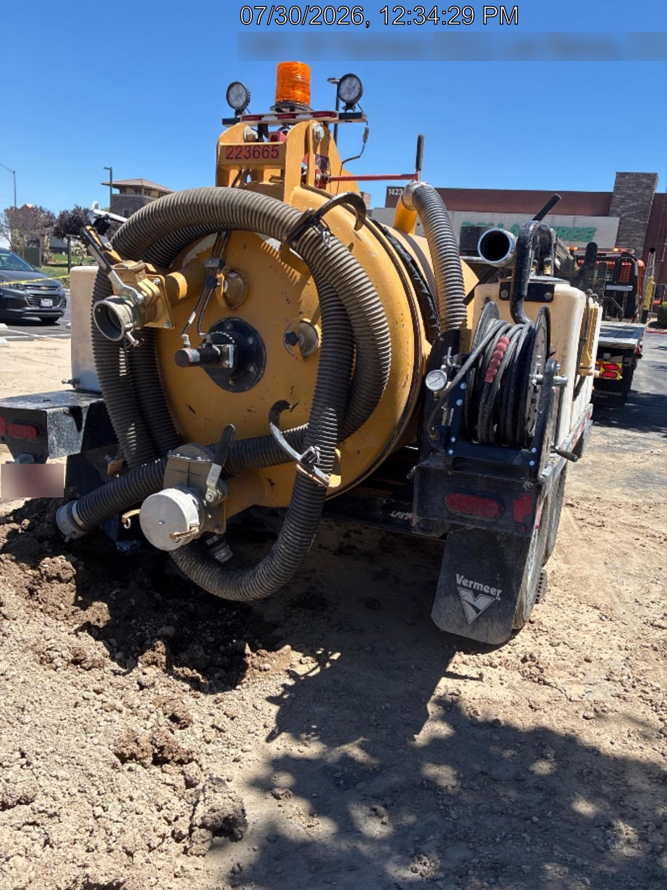 2023 Vac-Tron LP573XDT T4 Koehler Diesel Engine, 500 Gallon Debris Tank, x2 100 Gallon Water Tanks