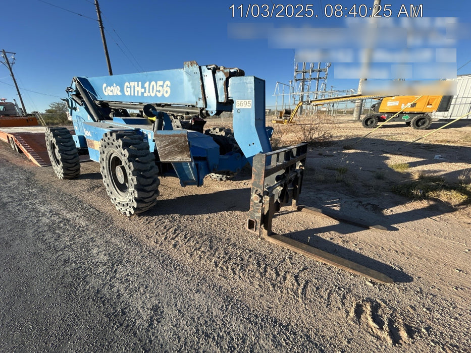 2017 GENIE GTH-1056