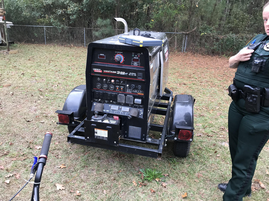2019 Lincoln Electric Vantage 322 Welder Ready-Pak 3, Two wheel trailer, Fender and Light kit, Cable Rack