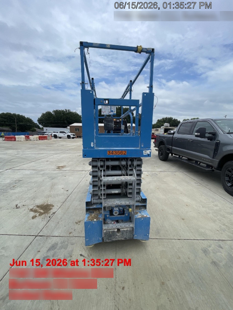 2023 GENIE GS-3232
