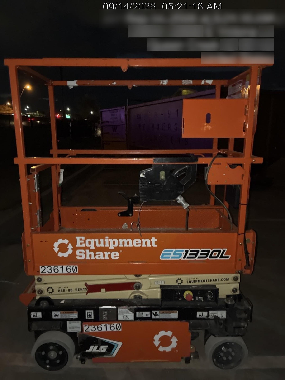 2022 JLG ES1330L