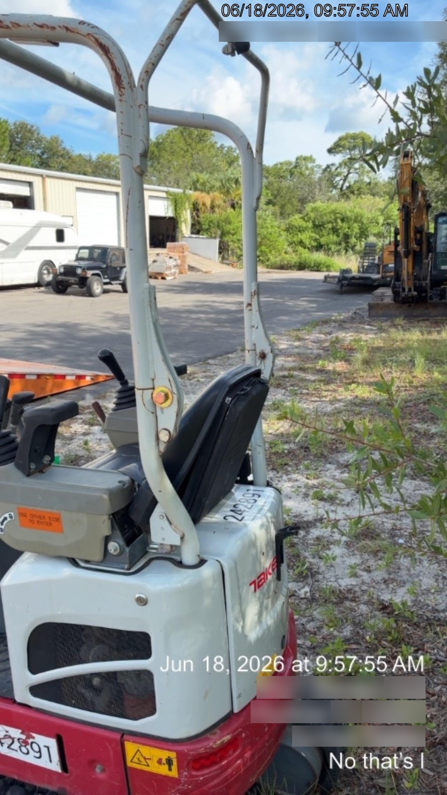 2022 TAKEUCHI TB210R