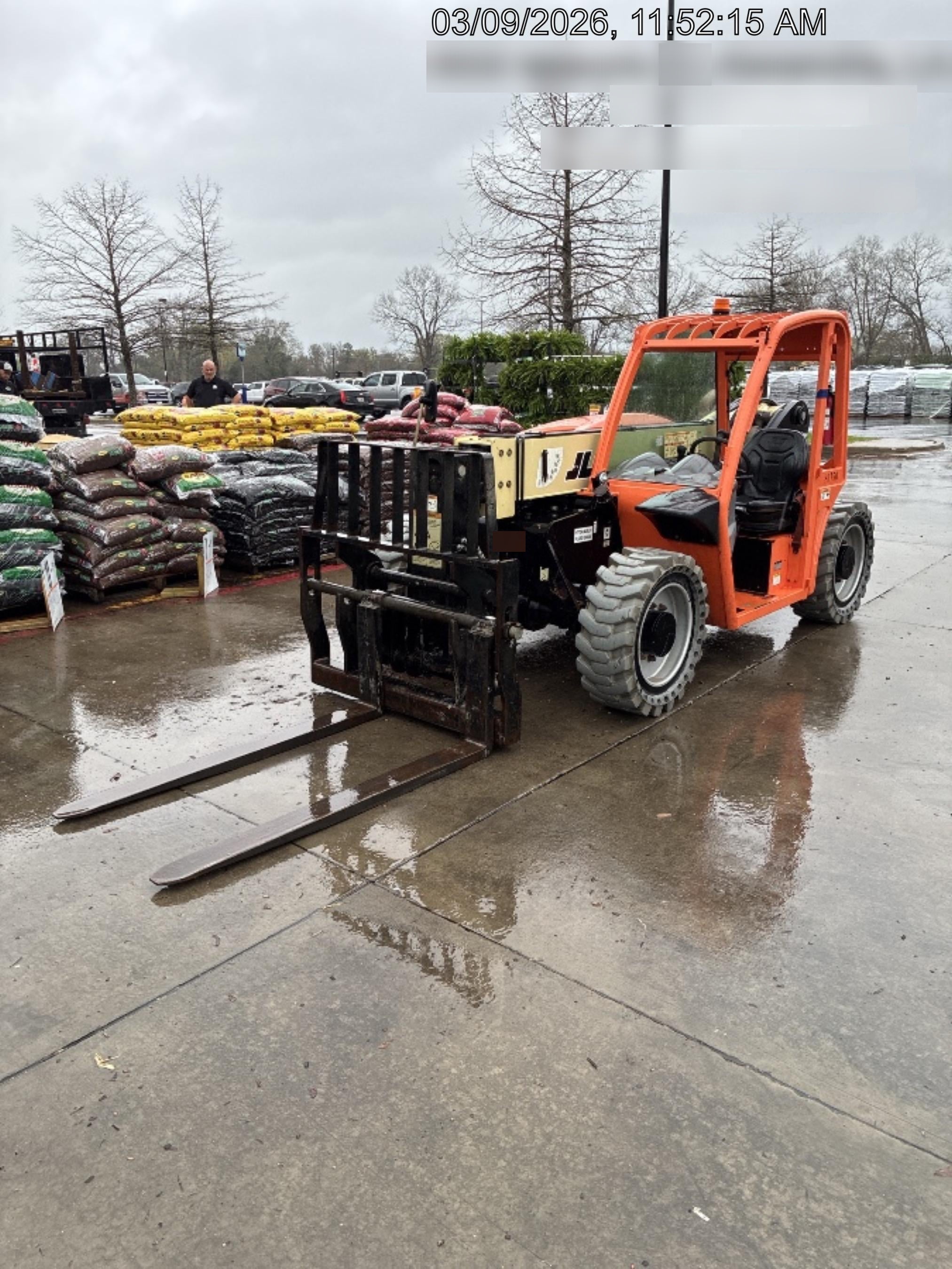 2018 JLG G5-18A