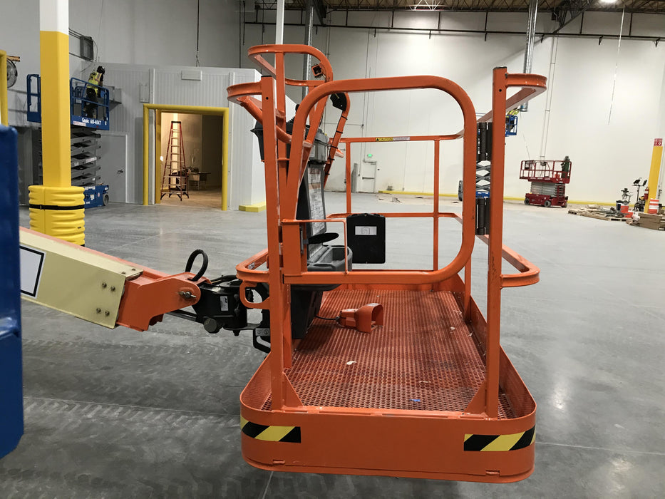 2020 JLG 400S