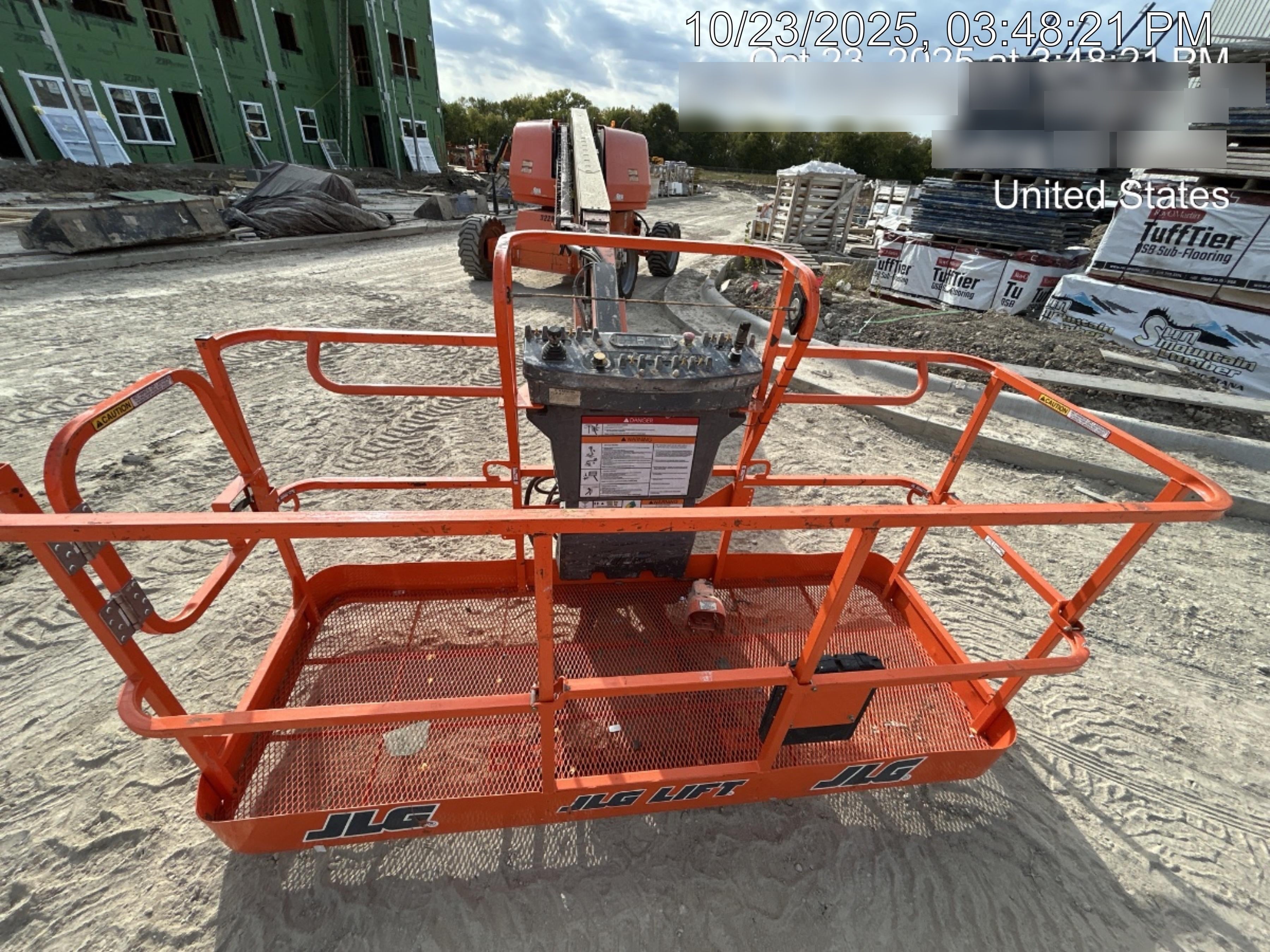 2019 JLG 660SJ
