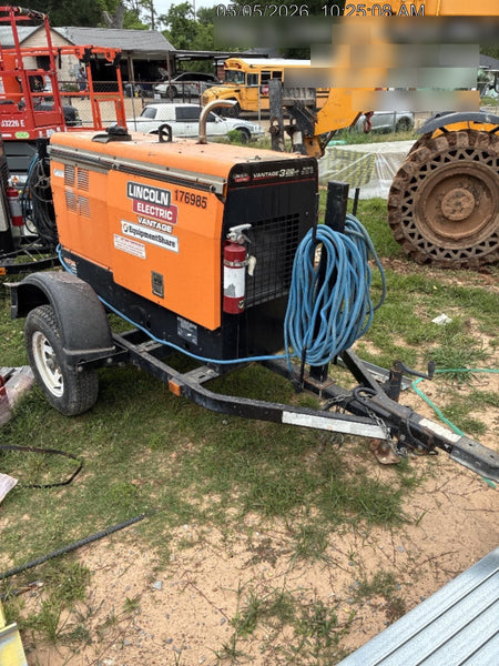 2021 Lincoln Electric Vantage 322 Vantage 322 Ready Pak 3 w/ Decals, ORANGE (includes trailer, cable rack, fender light kit) NO Telematics