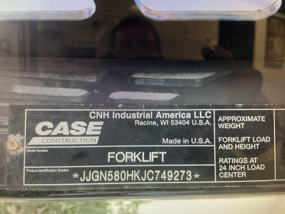 2018 CASE 586H