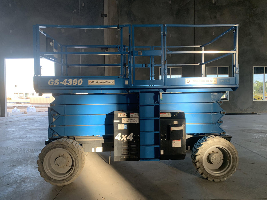 2020 GENIE GS-4390 RT