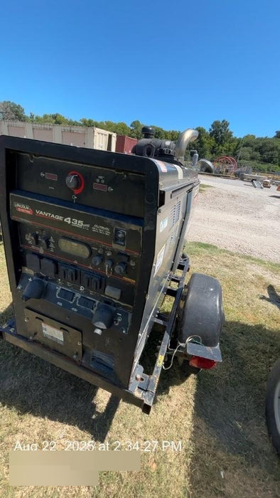 2018 Lincoln Electric Vantage 435 Lincoln Vantage 435 Welder Ready-Pak 3 w/Trailer, Fender/Light Kit, and Cable Rack