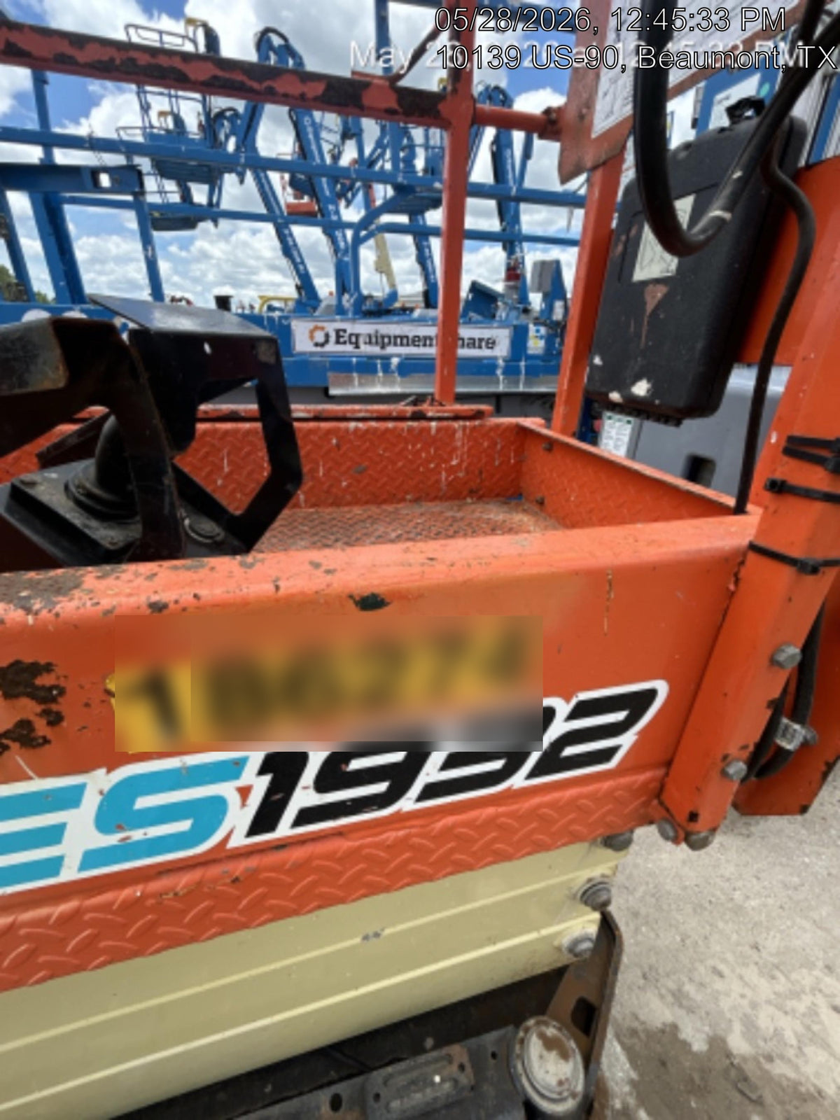 2021 JLG ES1932