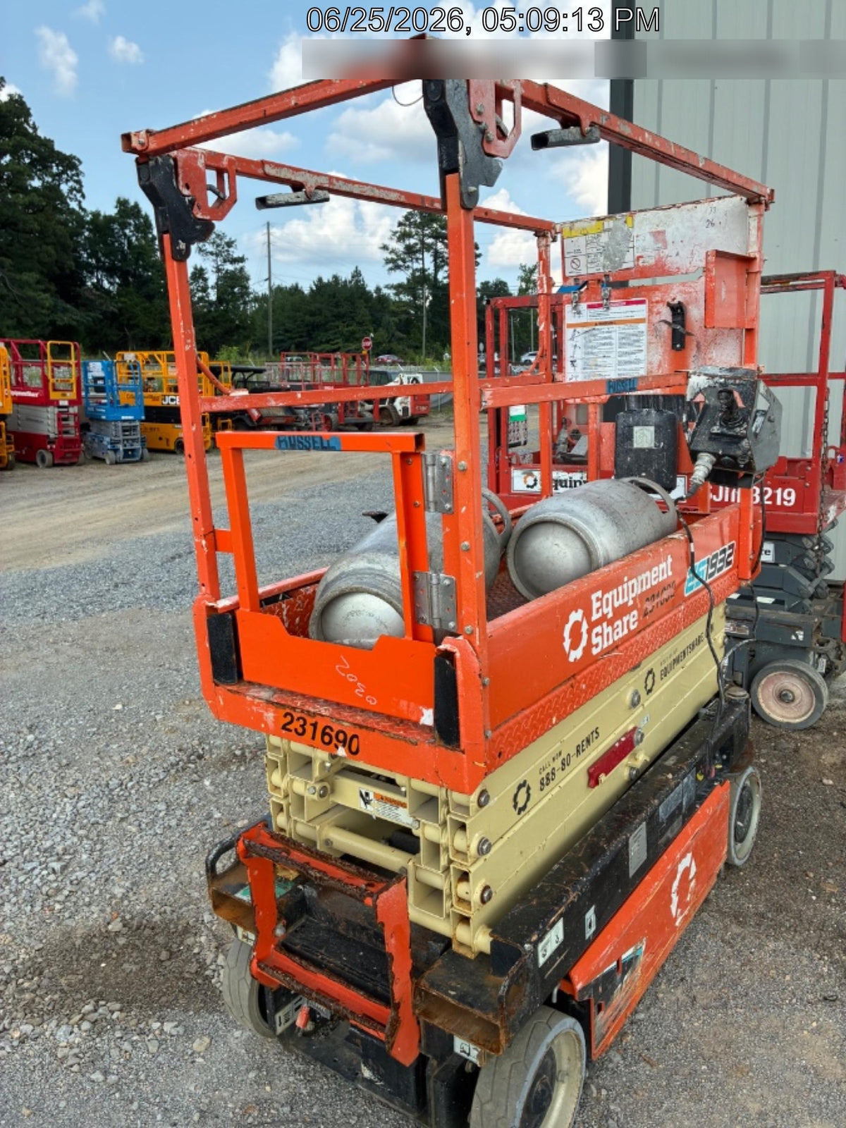 2022 JLG ES1932